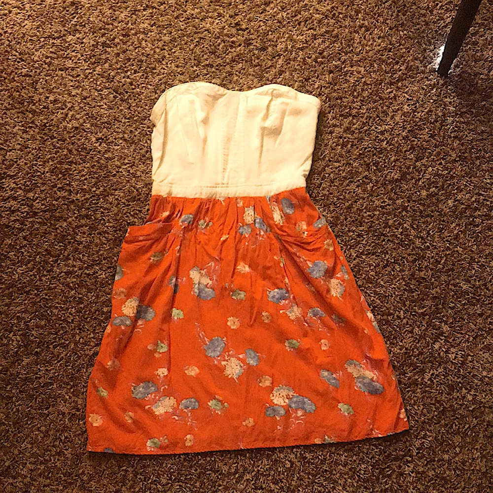 Strapless dress